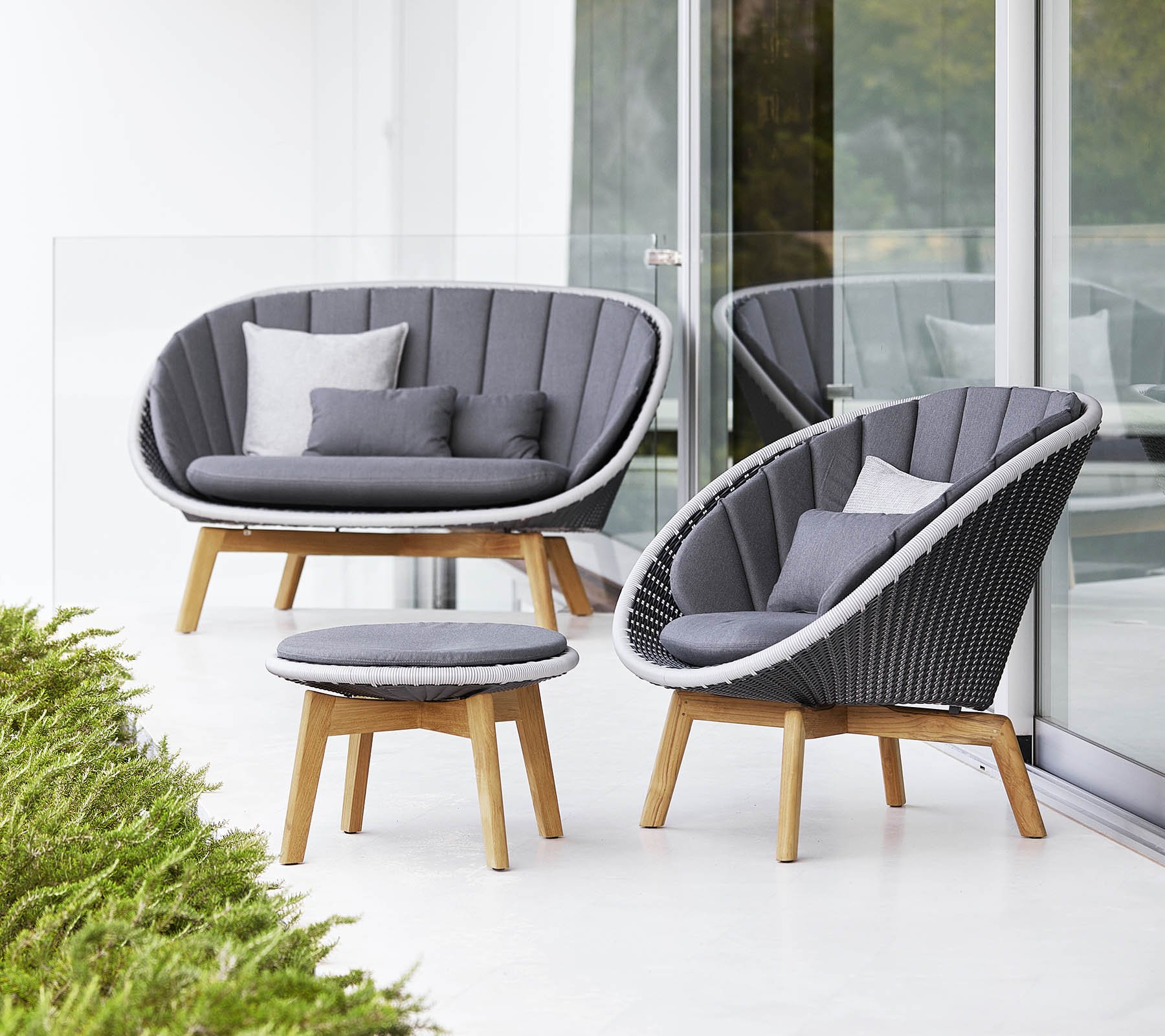 Peacock 2 Seater Sofa - Weave