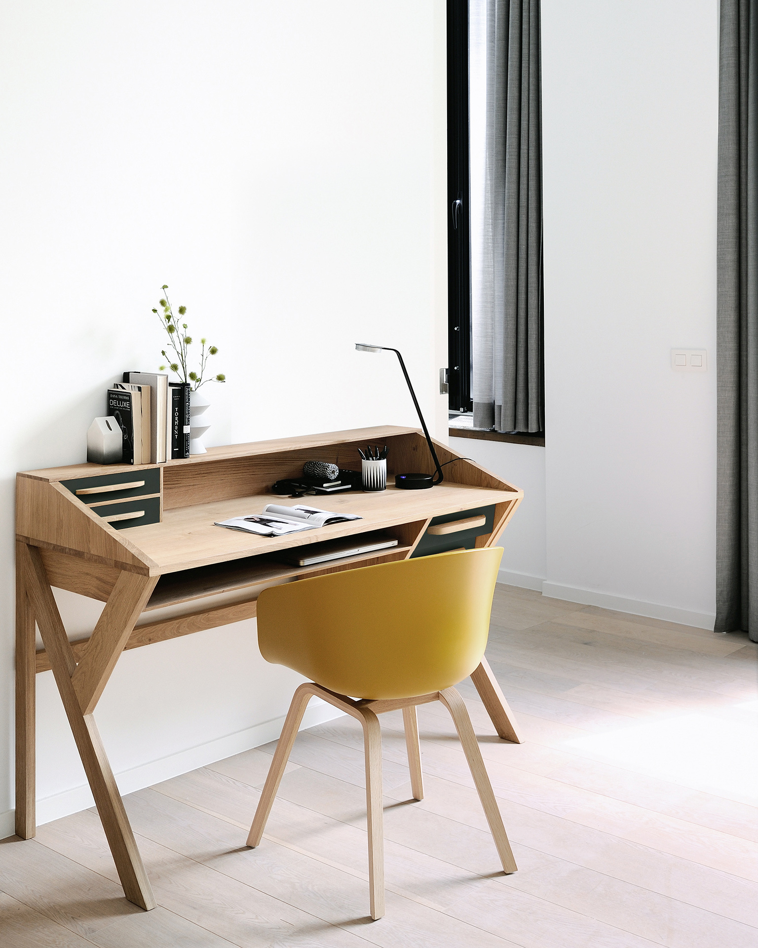 Mr Marius Origami 5 Drawers Desk