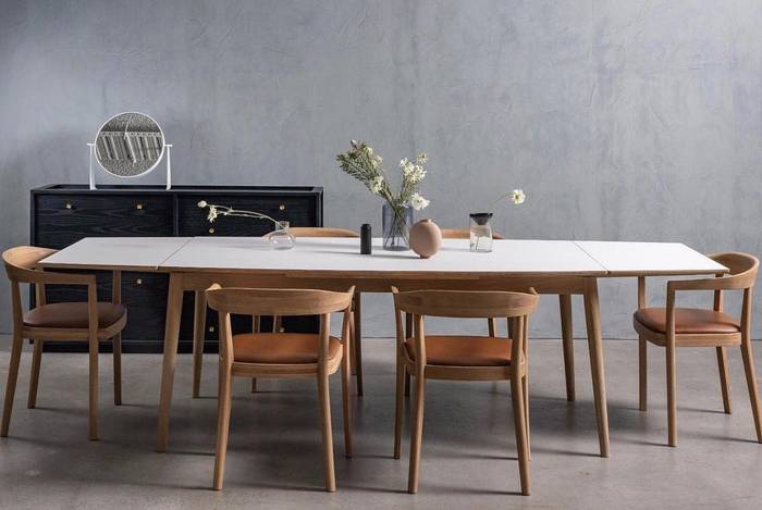 Curve Extendable Dining Table