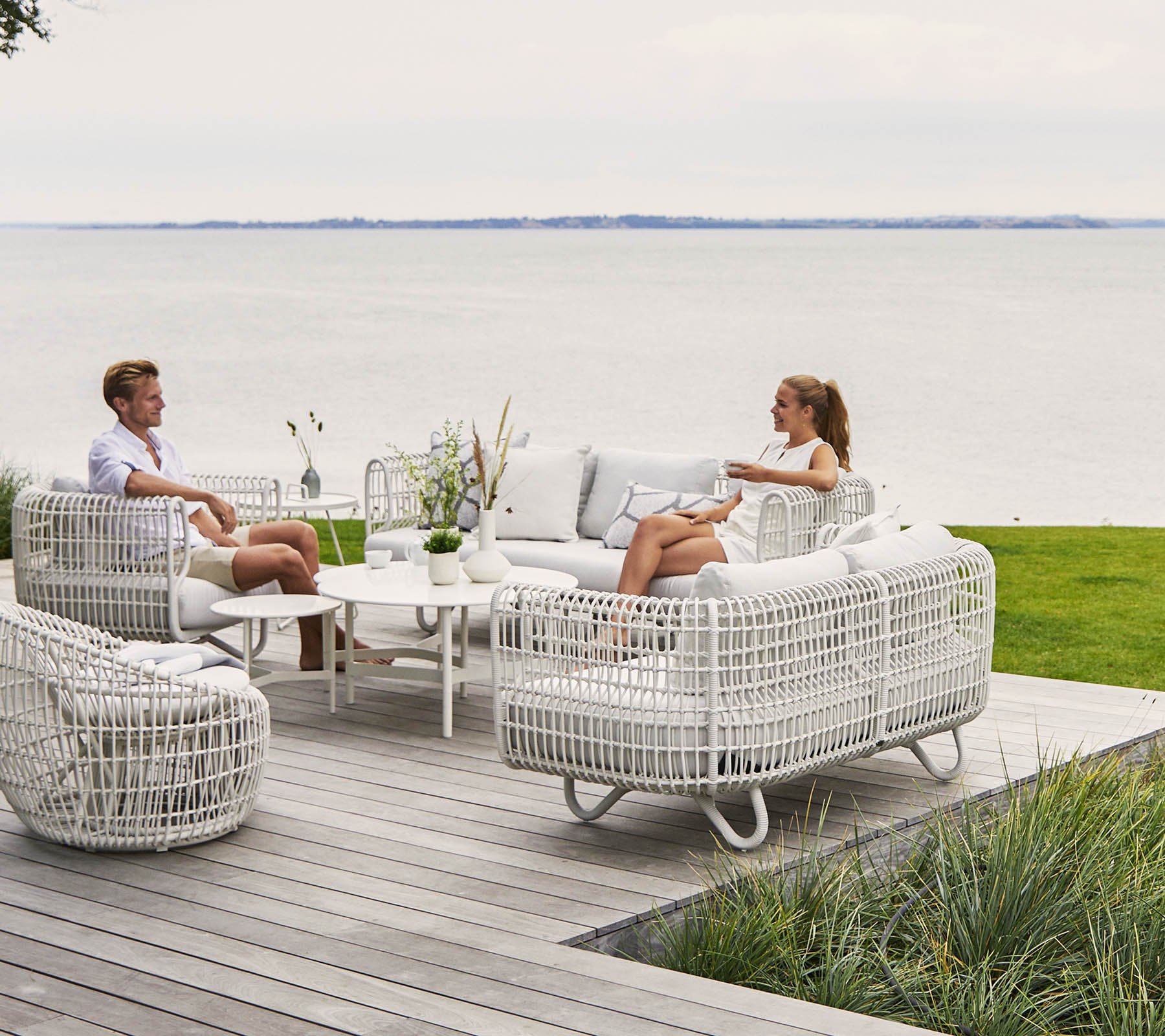 Nest 2 Seater Sofa - Outdoor