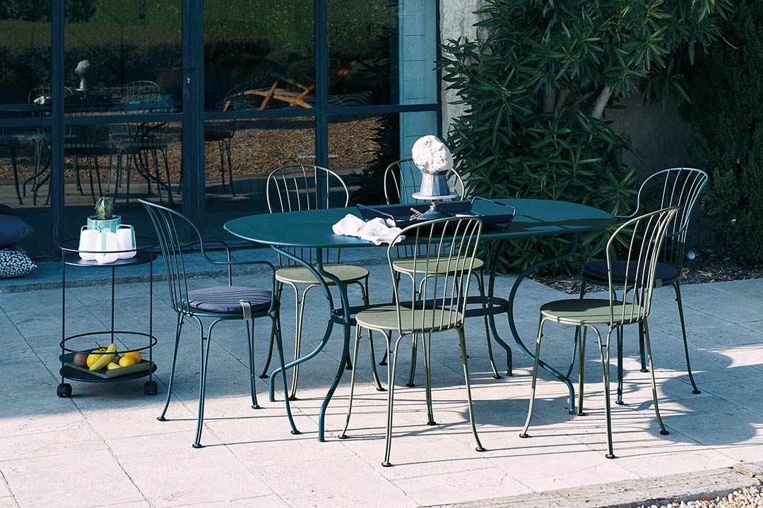 Fermob Opera+ Oval Table