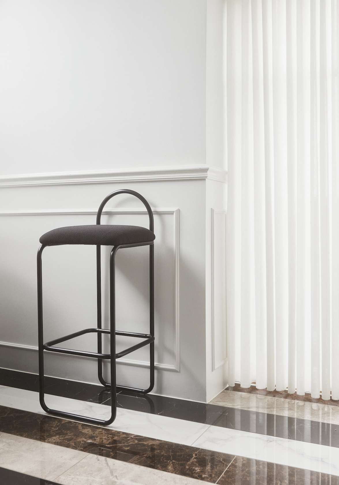Angui Bar Stool