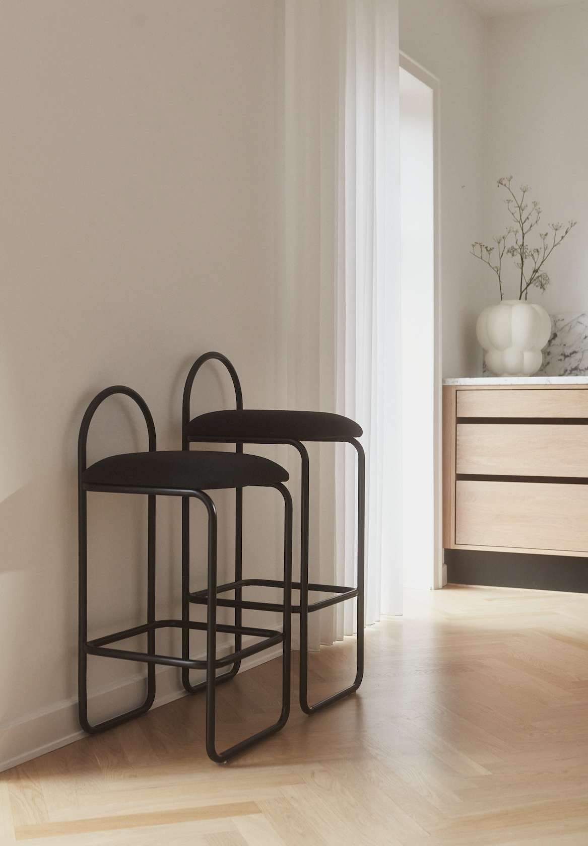 Angui Bar Stool