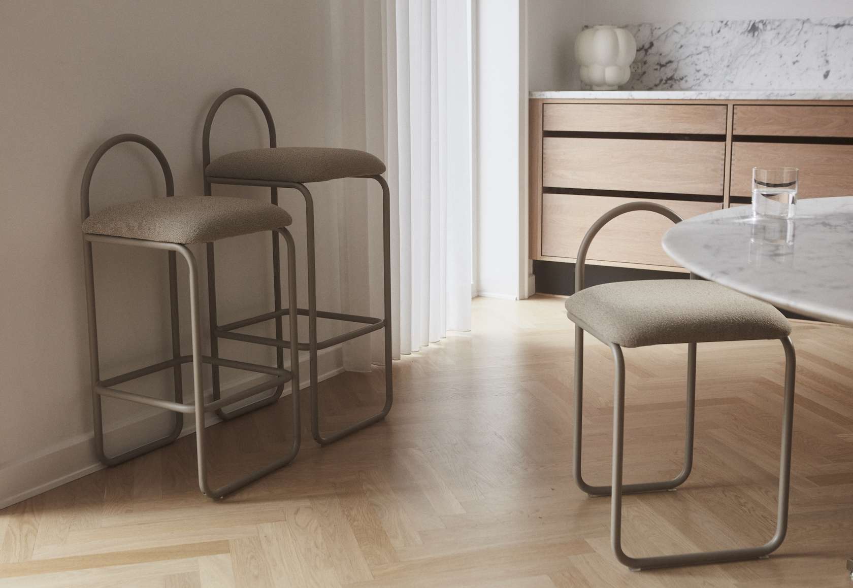 Angui Bar Stool