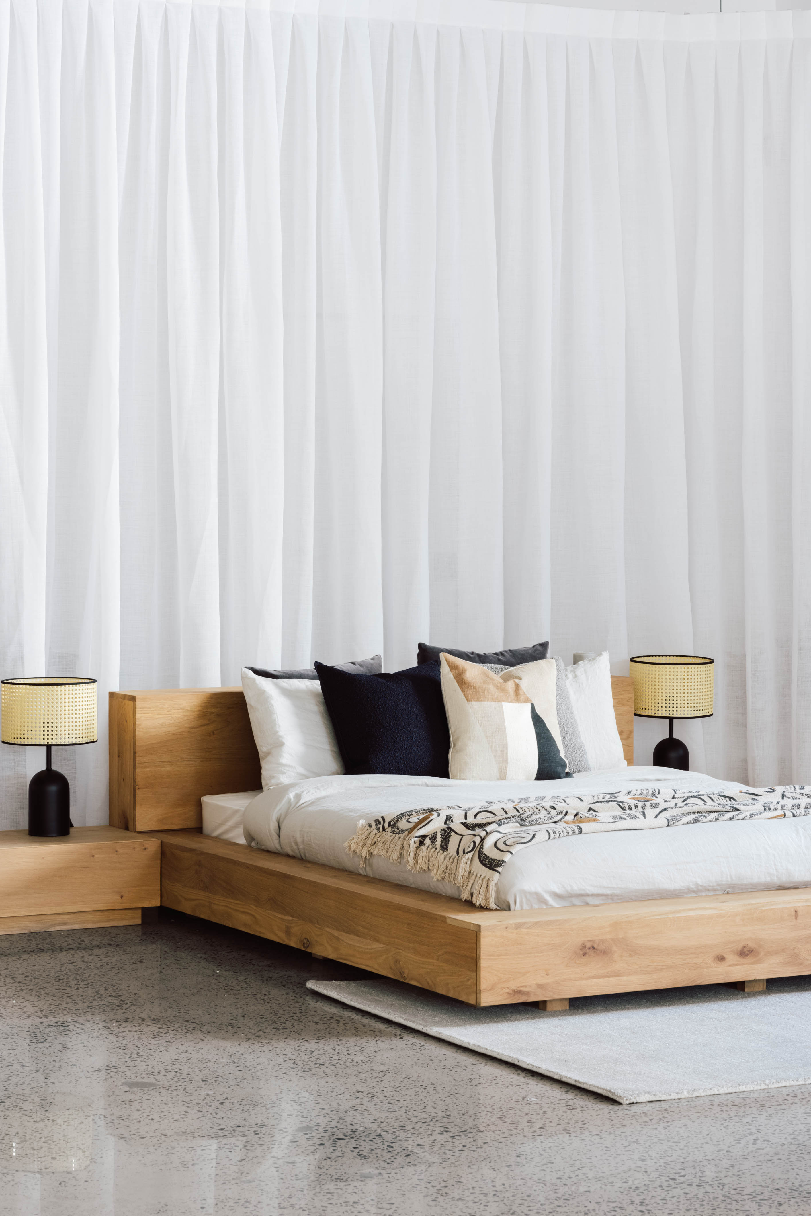 Nico Table Lamp