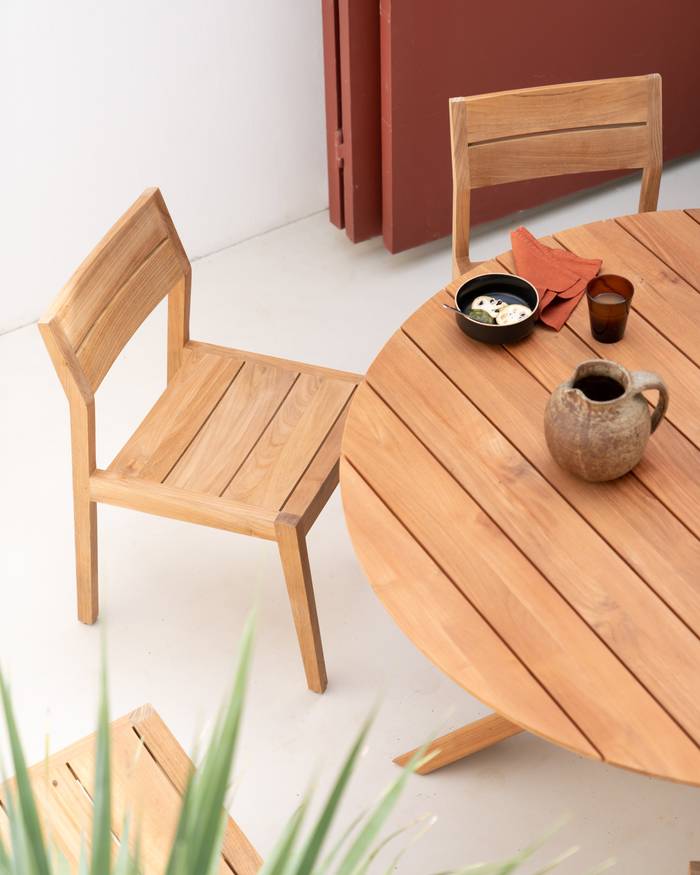 Ethnicraft Teak Circle Outdoor Dining Table