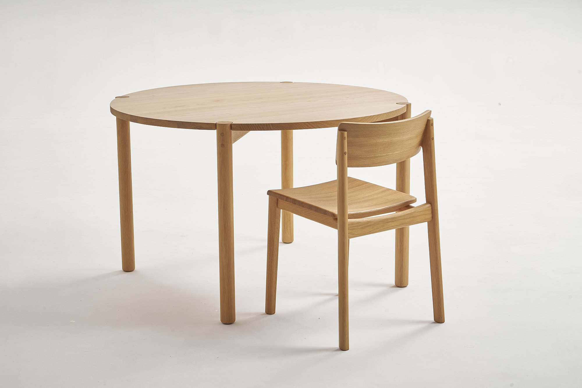 Cove Round Dining Table