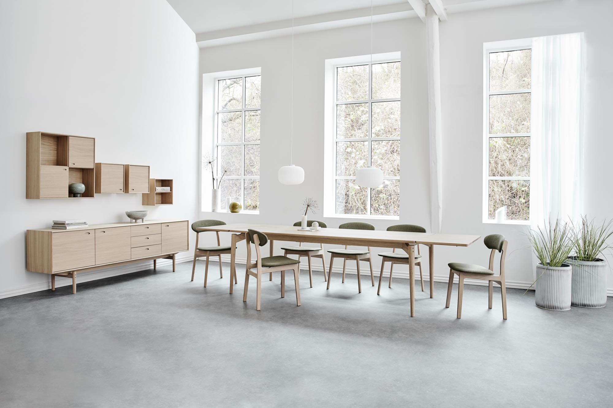 Aeris Extendable Dining Table