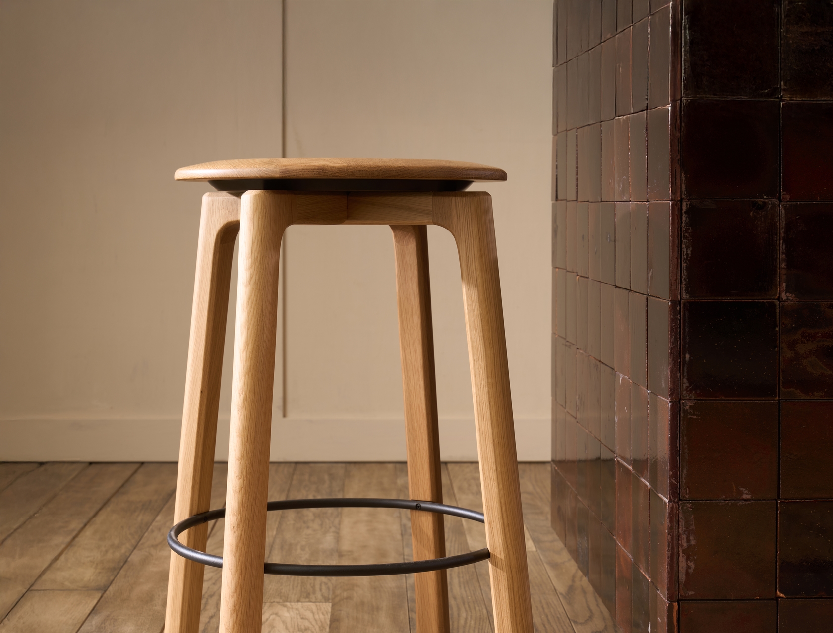 Glide Counter Stool