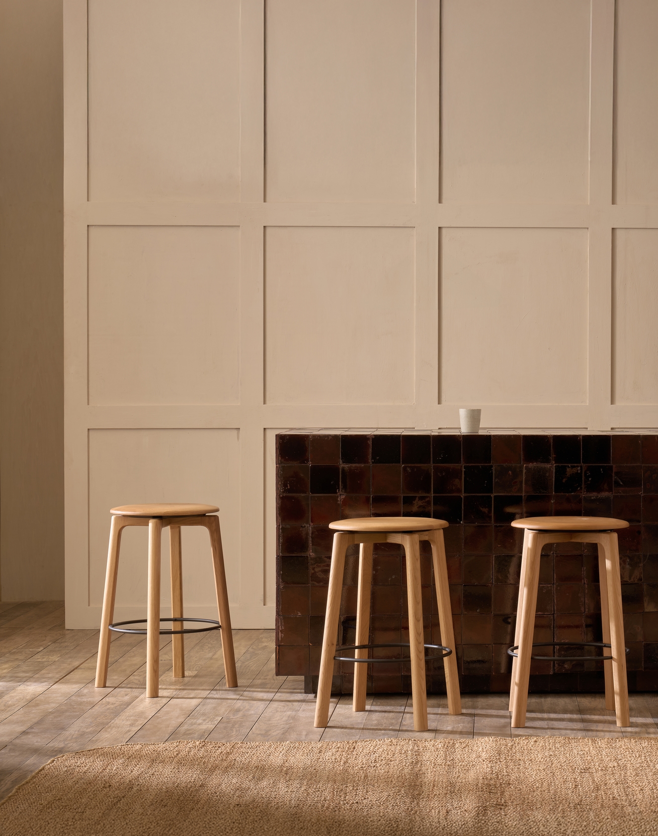 Glide Counter Stool