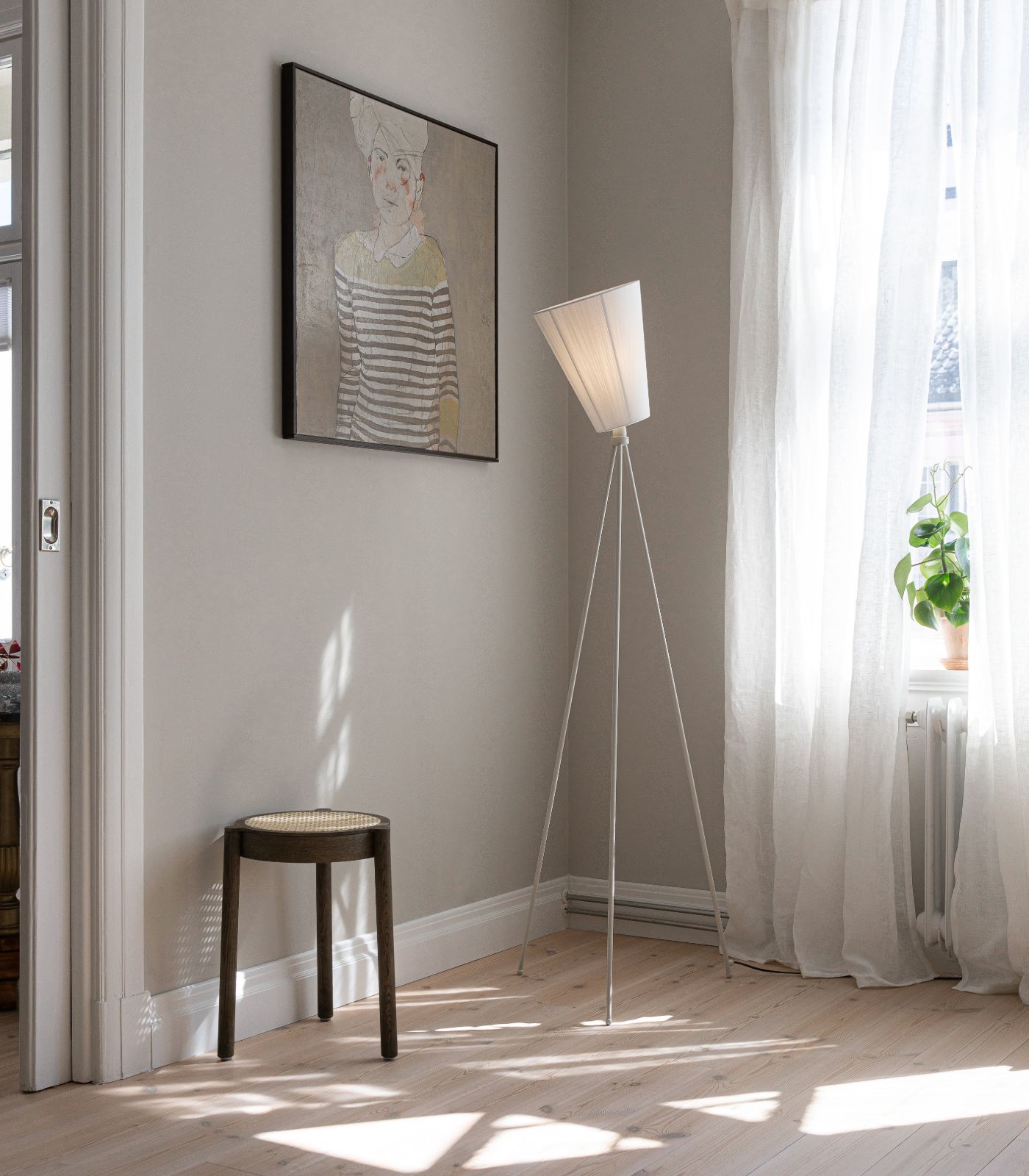 Oslo Floor Lamp