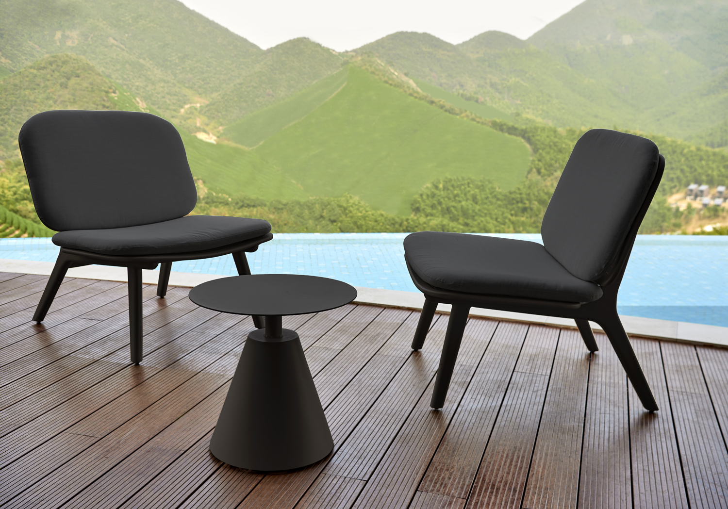 Mindo 113 Lounge Chair