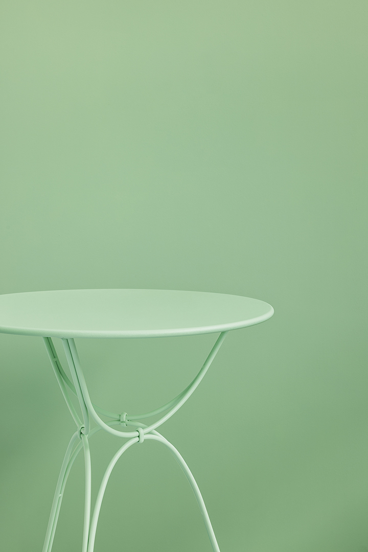 Fermob Airloop Round Table