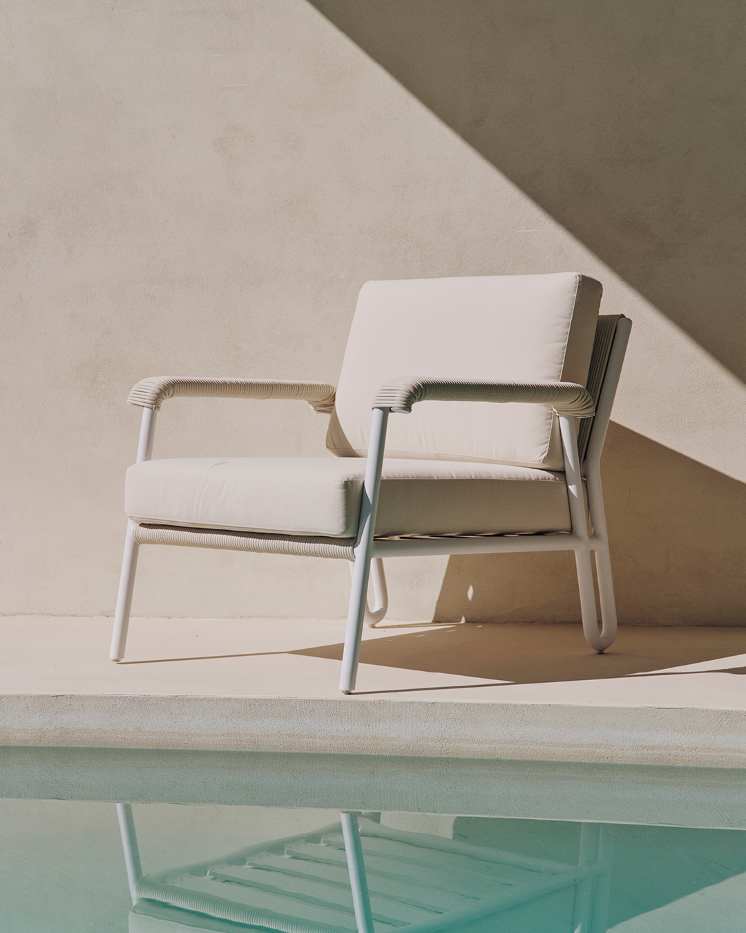 Outdoor Rodeo Lounge Chair