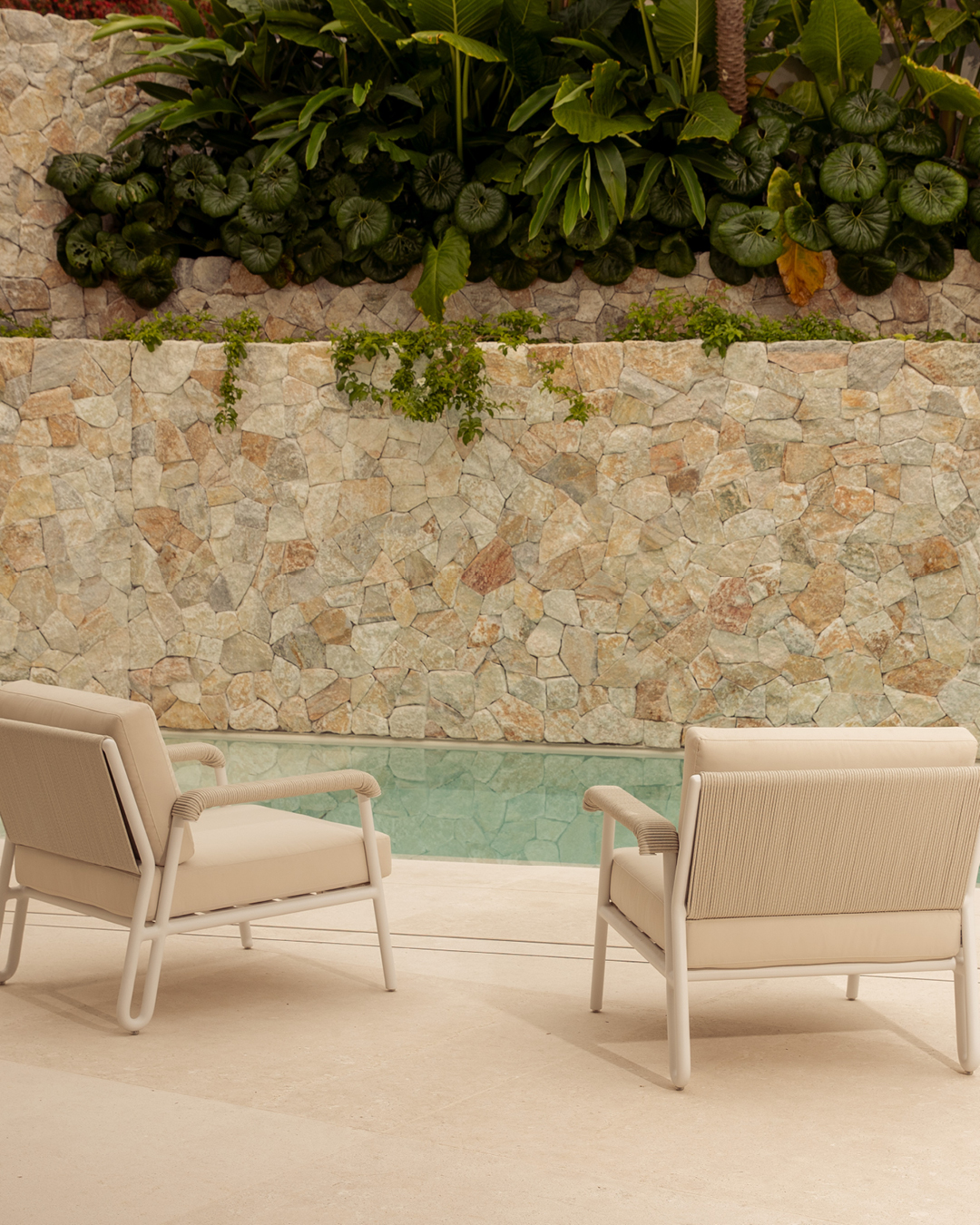 Outdoor Rodeo Lounge Chair