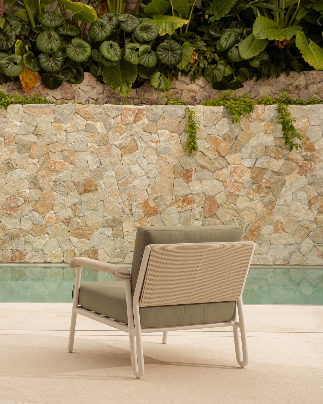 Outdoor Rodeo Lounge Chair