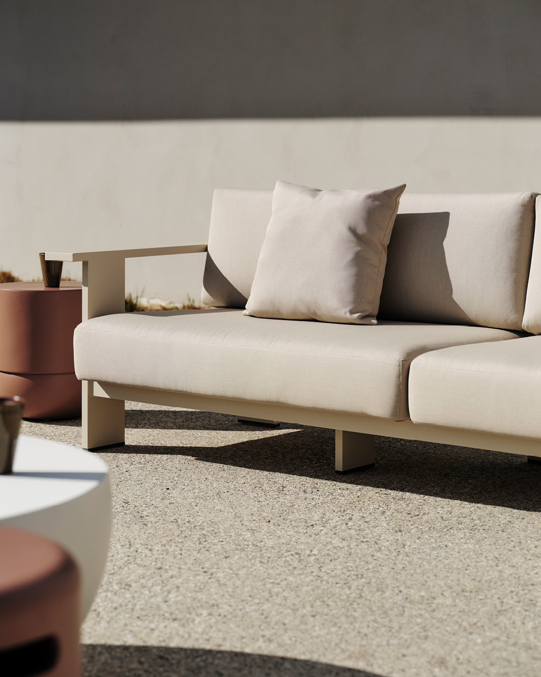 Outdoor Benn Sofa