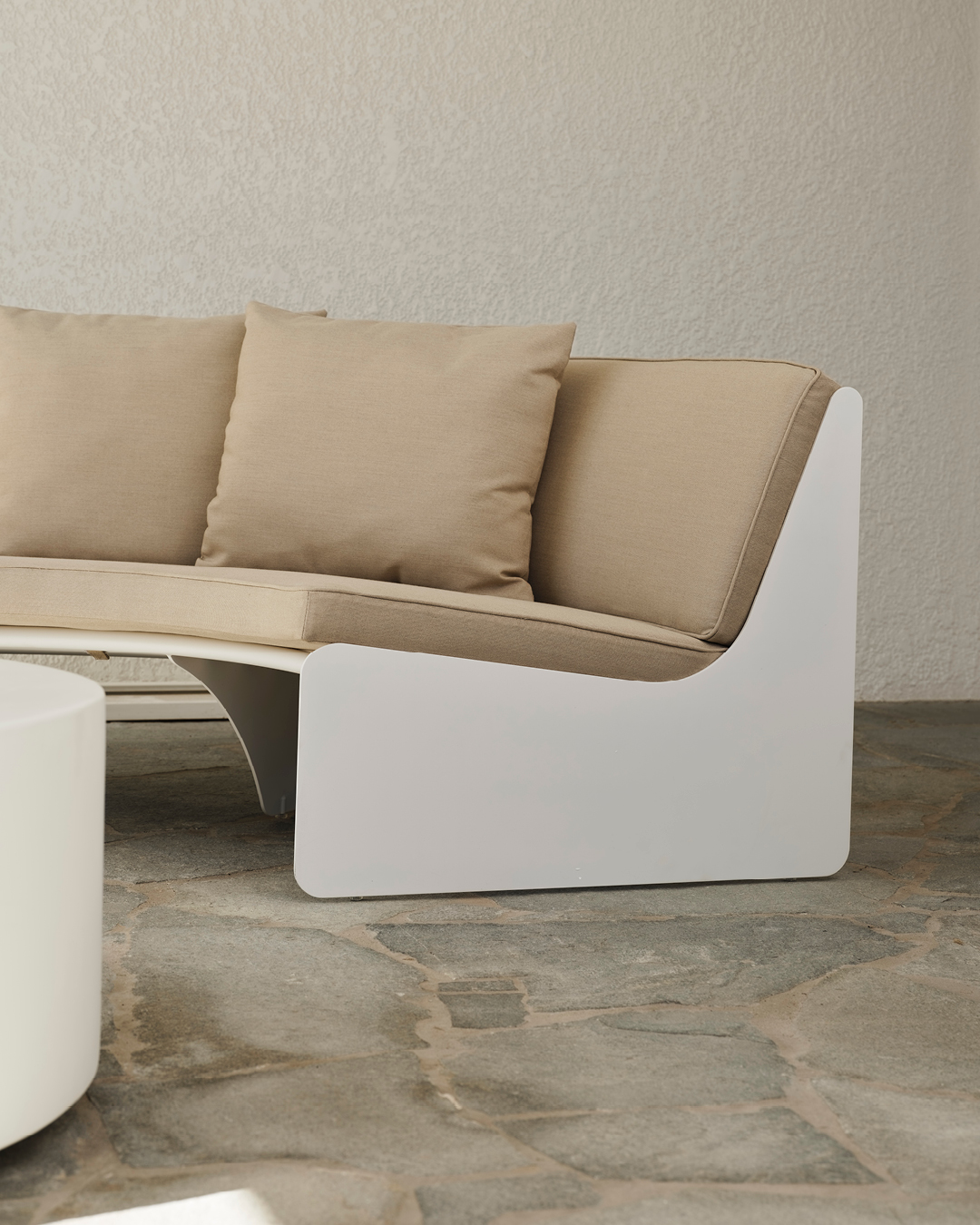 Outdoor Dougie Modular