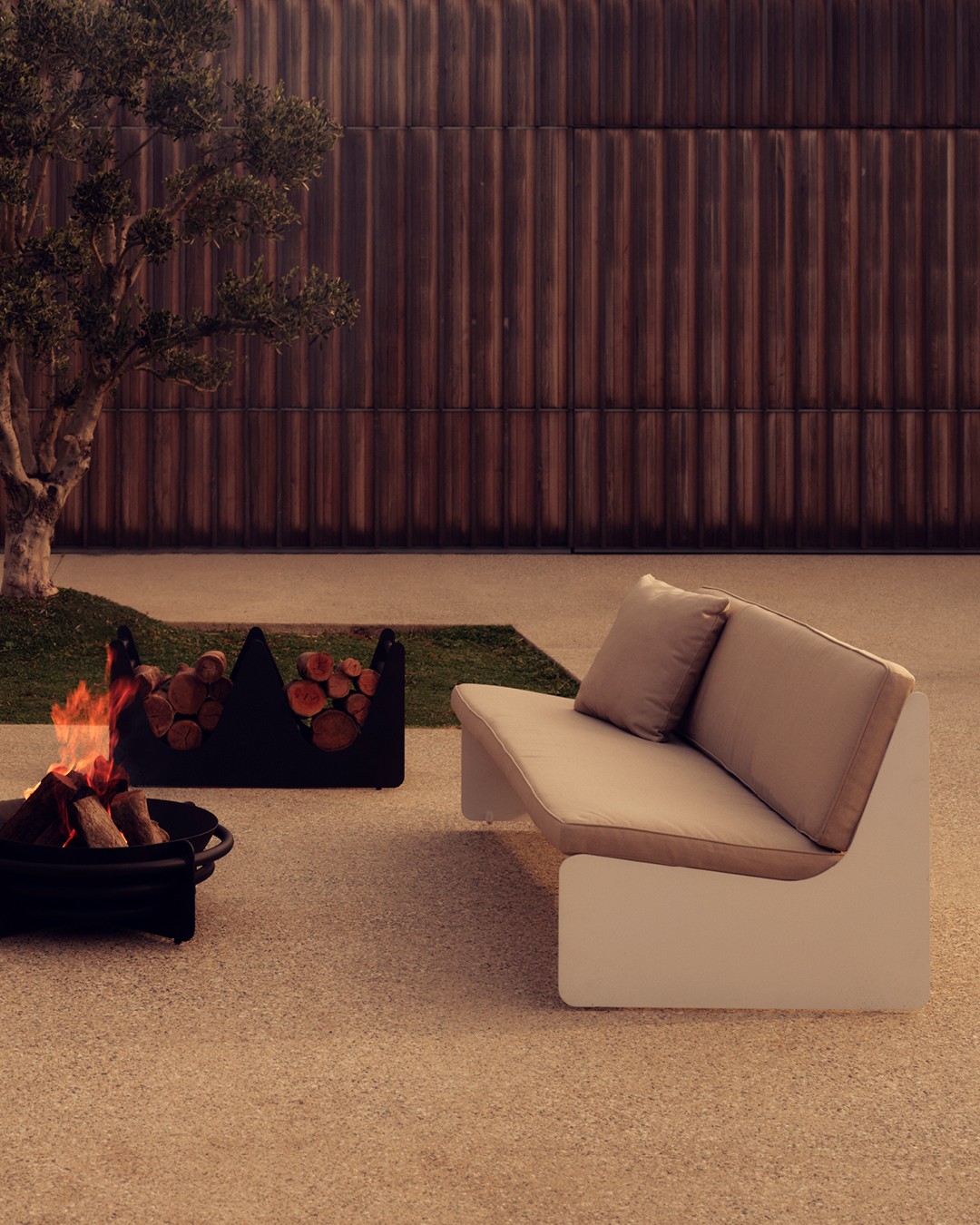 Outdoor Dougie Sofa