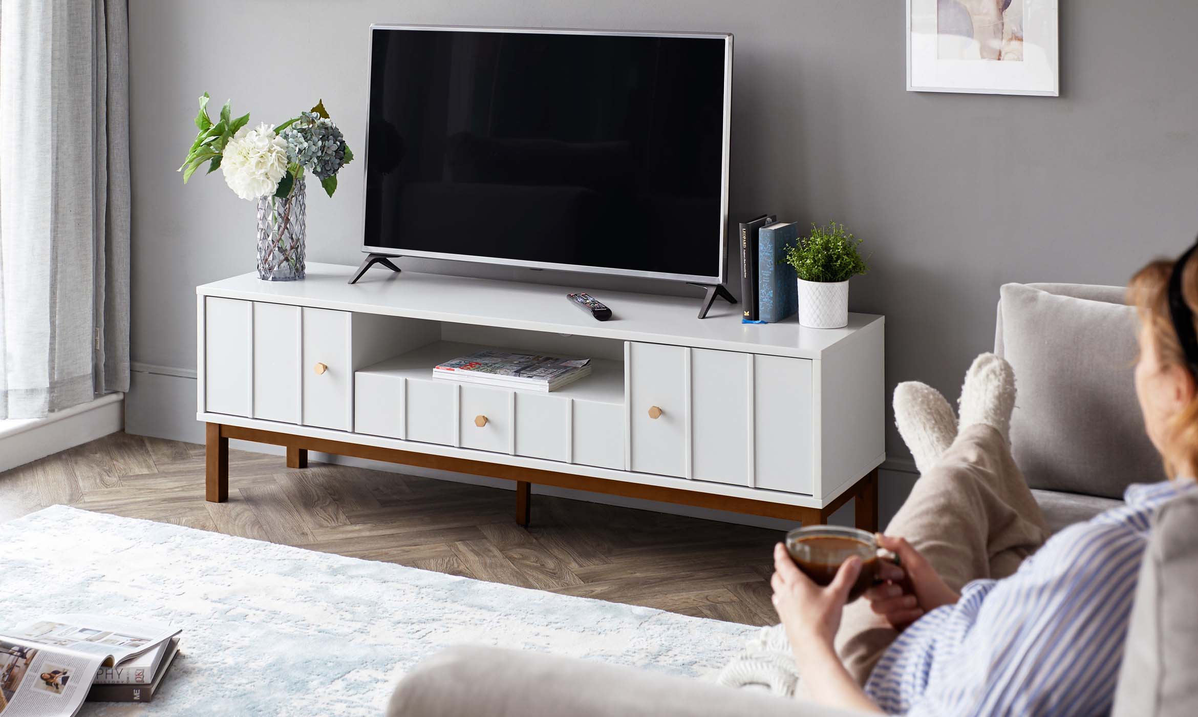 Lyle Contemporary Shaker Style TV Stand by