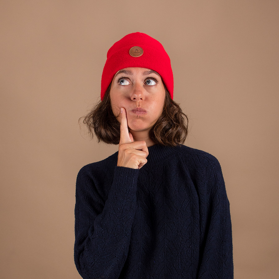 Cabaia Wir produzieren tierversuchsfreie und farbenfrohe Mützen, Socken, Rucksäcke und Handtücher für Männer, Frauen und Kinder. Unsere Accessoires haben alle ihre eigene Genialität zu entdecken.