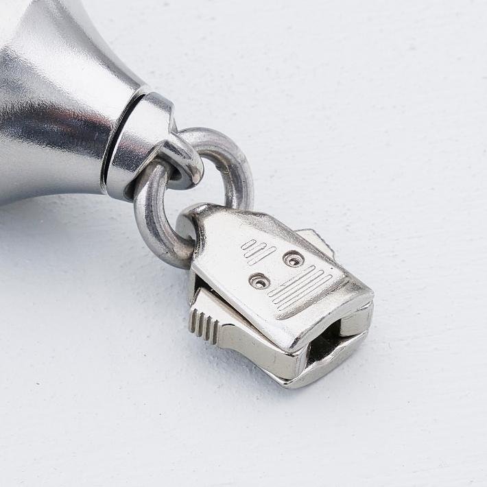 Image of Unique Fast Clip System