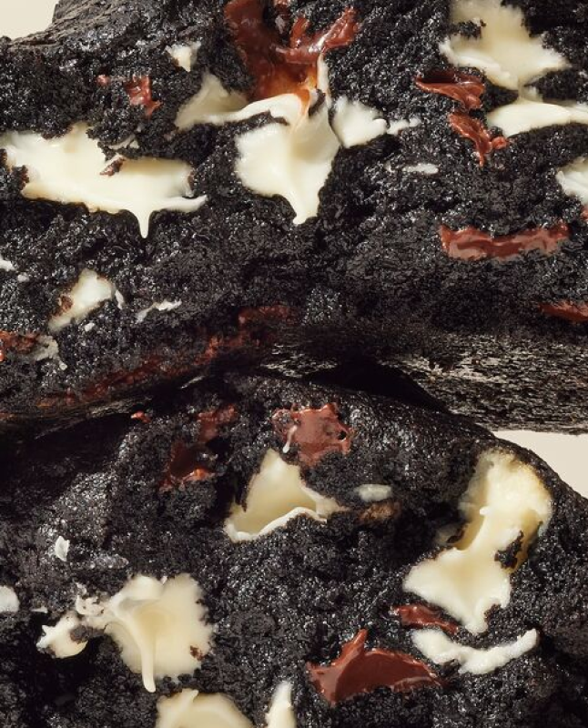 Black & White Chocolate Chip