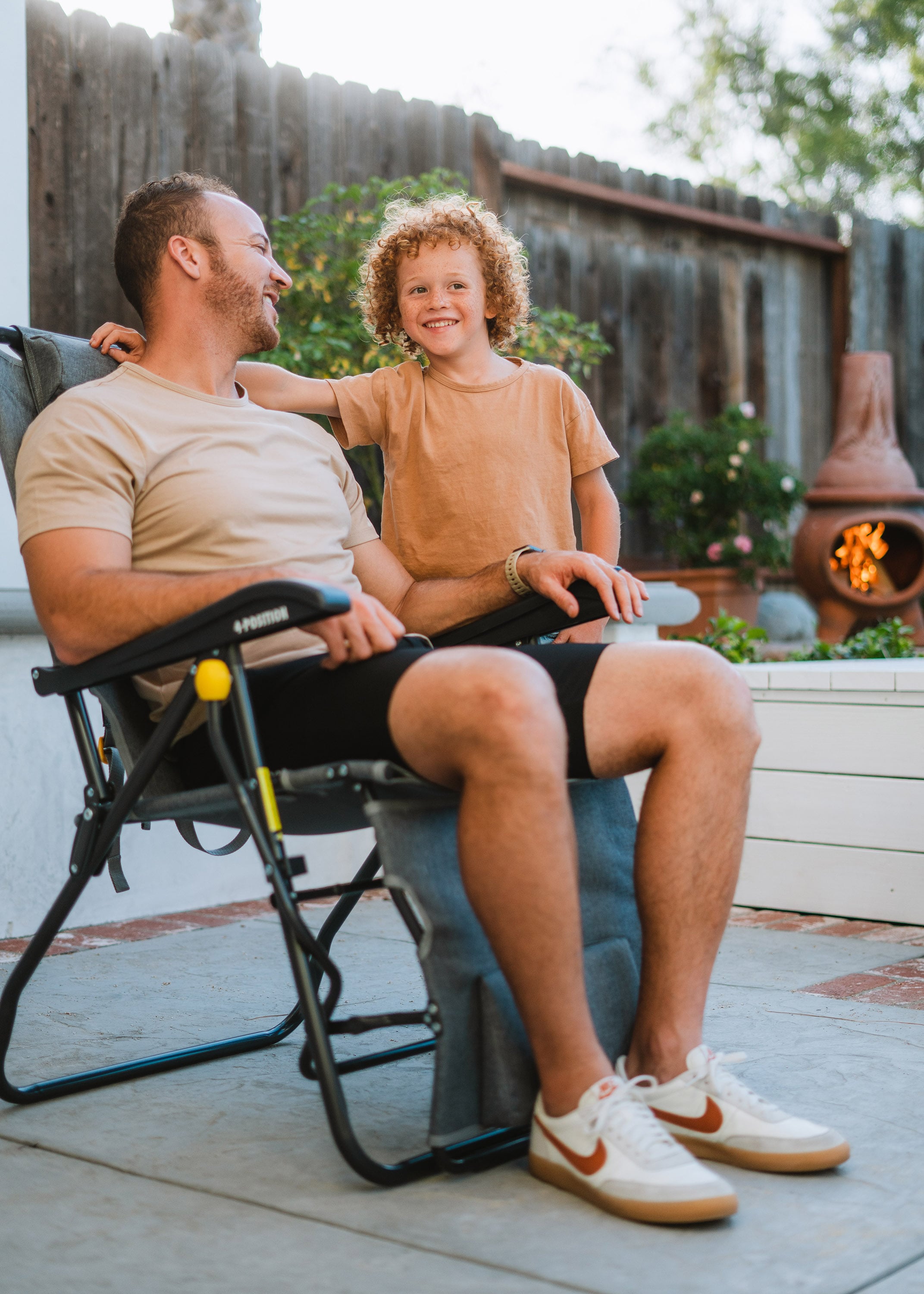Legz Up Lounger™ - GCI Outdoor