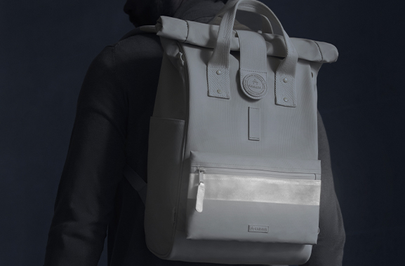 Cabaia Wir produzieren tierversuchsfreie und farbenfrohe Mützen, Socken, Rucksäcke und Handtücher für Männer, Frauen und Kinder. Unsere Accessoires haben alle ihre eigene Genialität zu entdecken.