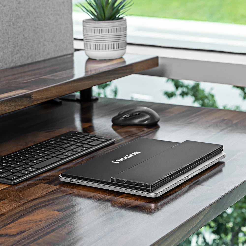 SideTrak Solo Pro 13'' is portable and ready to go wherever your travels take you.