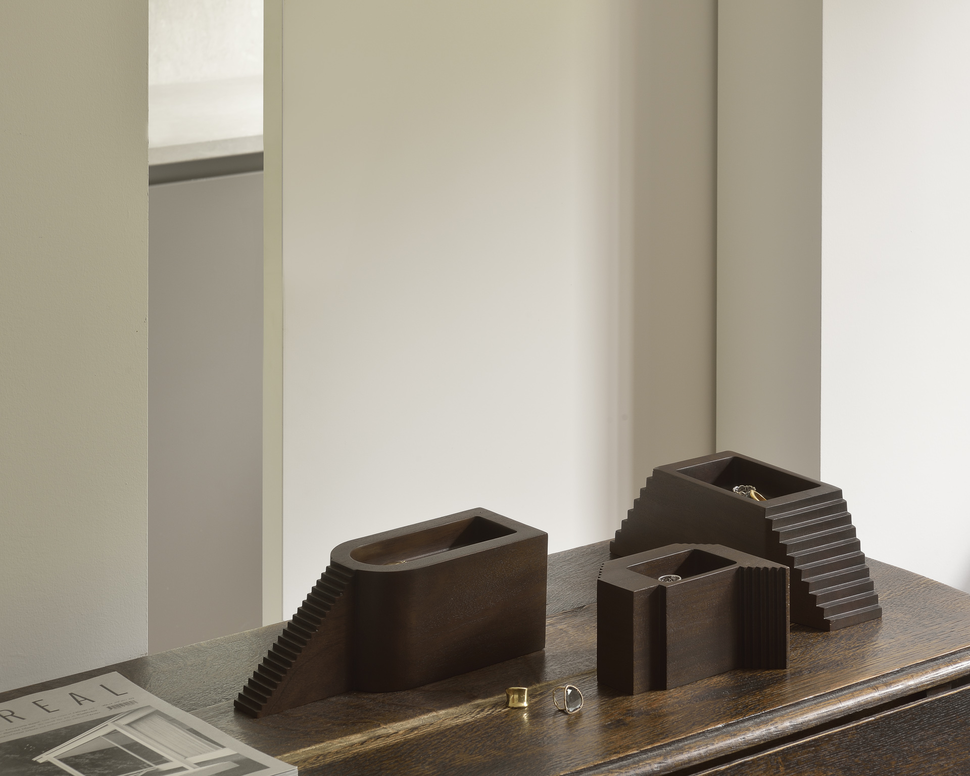 Ethnicraft Mahogany Espresso Treviso Cities Object