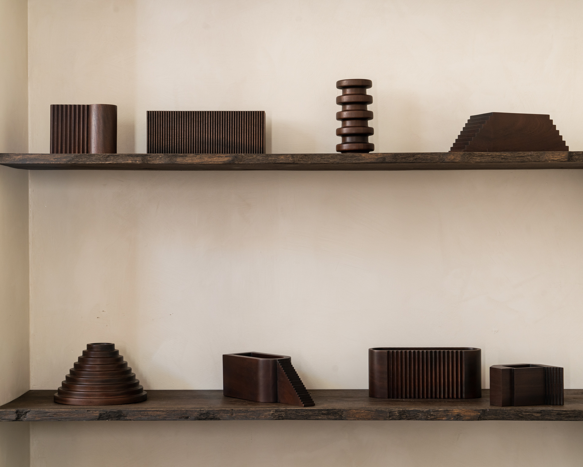 Ethnicraft Mahogany Espresso Treviso Cities Object