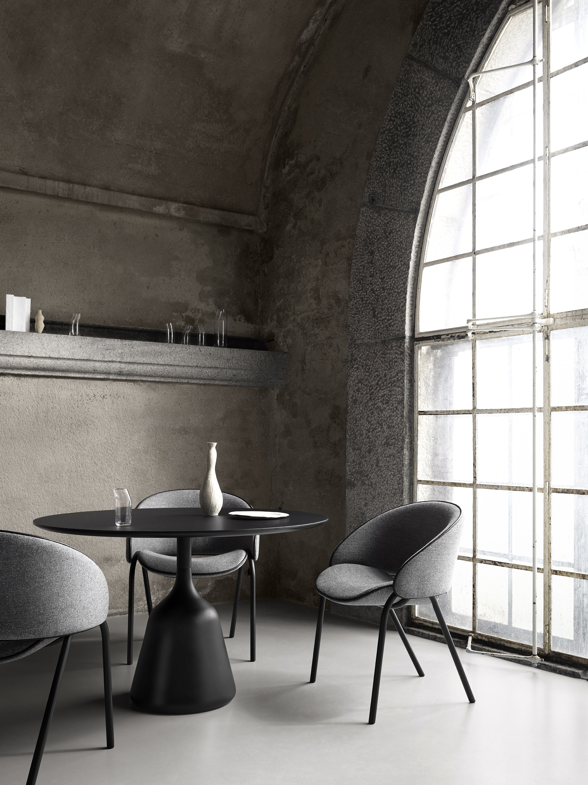 Folium Dining Chair with Leather Piping