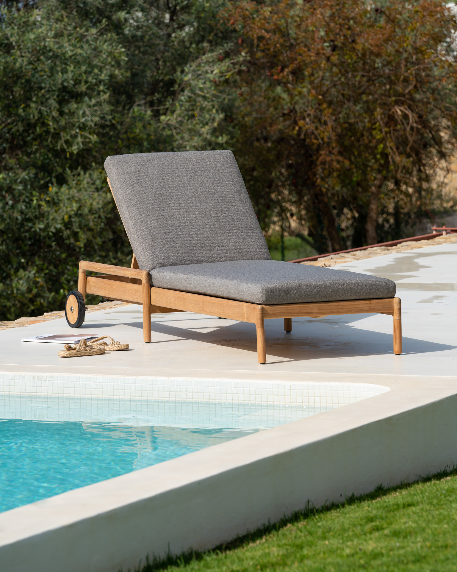 Ethnicraft Teak Jack Outdoor Lounger