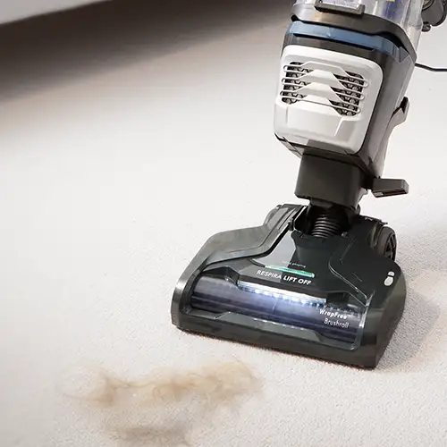 Vacmaster Respira Lift Off wrapfree brush roll vacuuming dog hair embedded in carpet