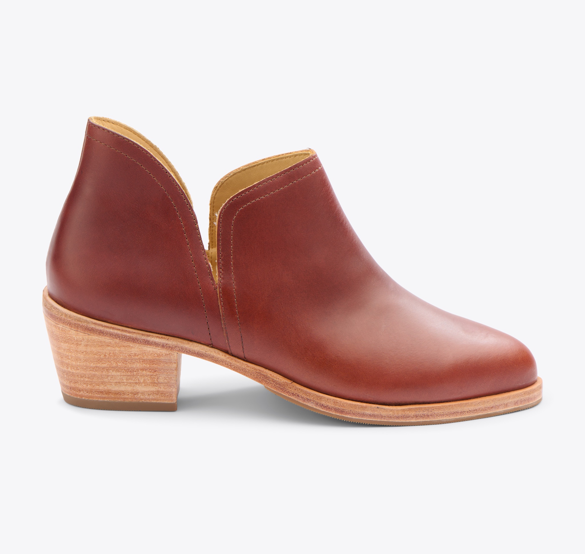 Nisolo Everyday Ankle Bootie Brandy - Every Nisolo product is built on the foundation of comfort, function, and design. 