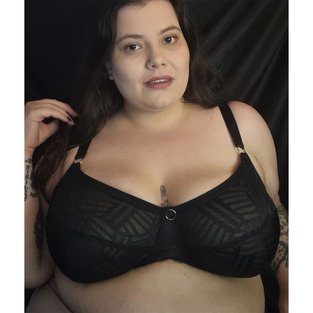 40G Bra Size in DD Cup Sizes Black Four Section Cup