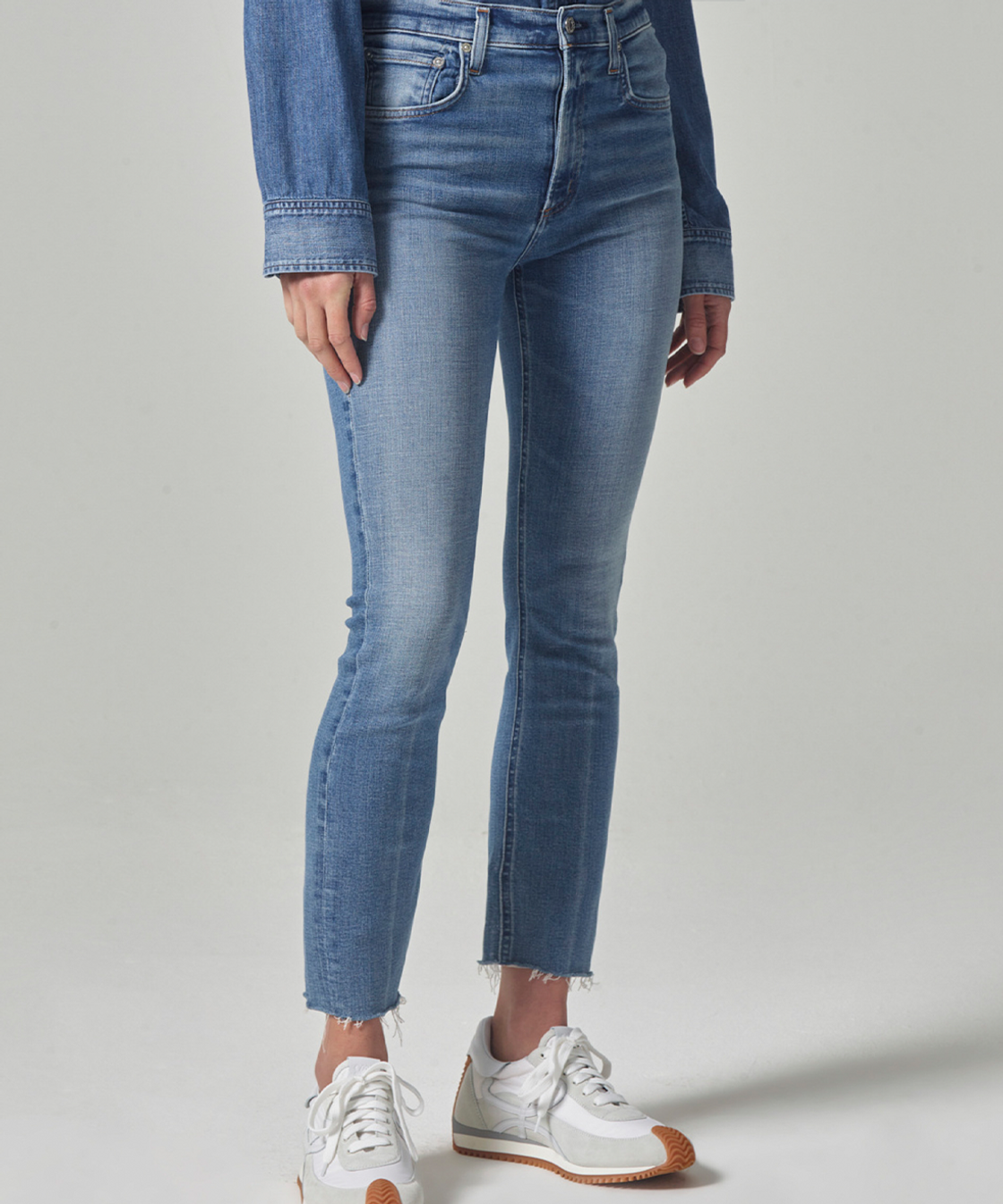 Citizens of Humanity Isola Straight Crop | Mid-Rise Slim Fit Jeans Citizens of Humanity Isola Straight Crop | Mid-Rise Slim Fit Jeans