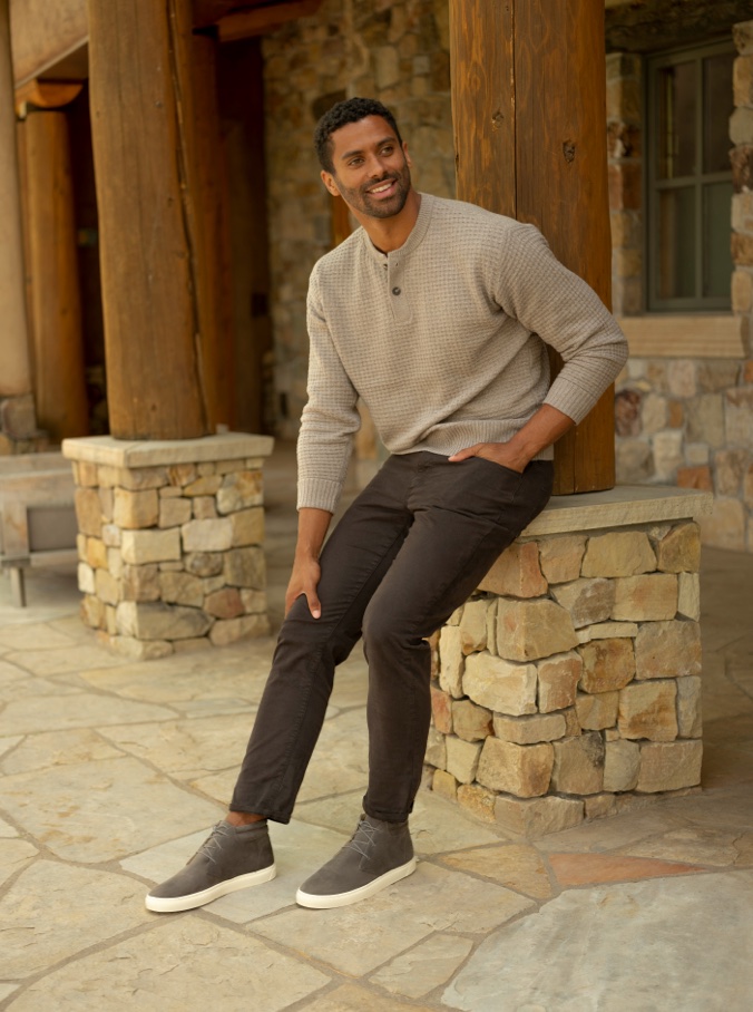 Nisolo designs great looking products that are comfortable, functional, and always made responsibly.