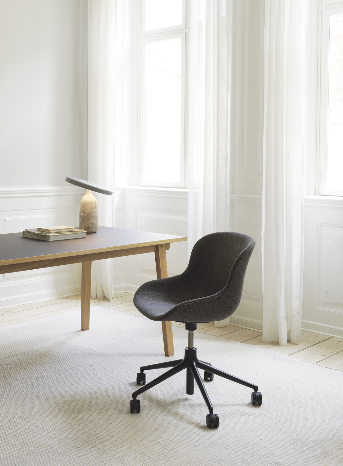 Eddy Table Lamp