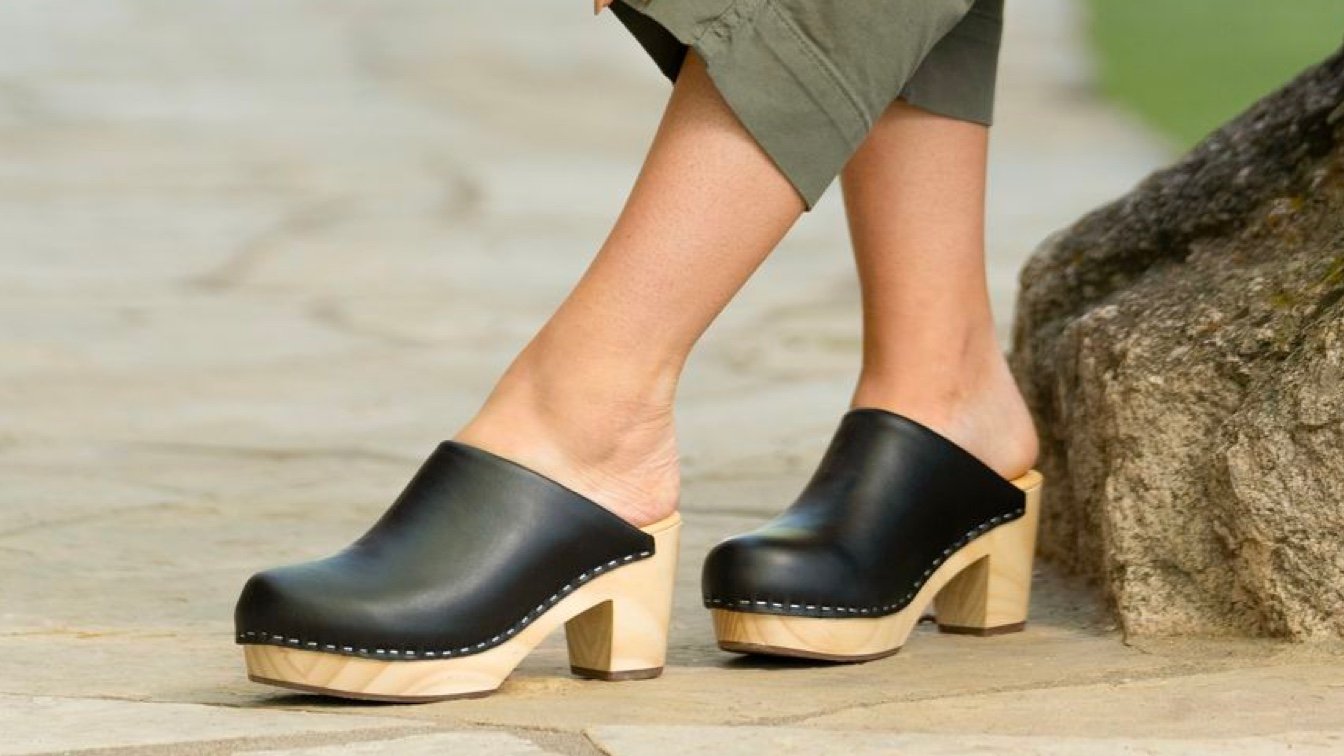 Nisolo All-Day Heeled Clog Black