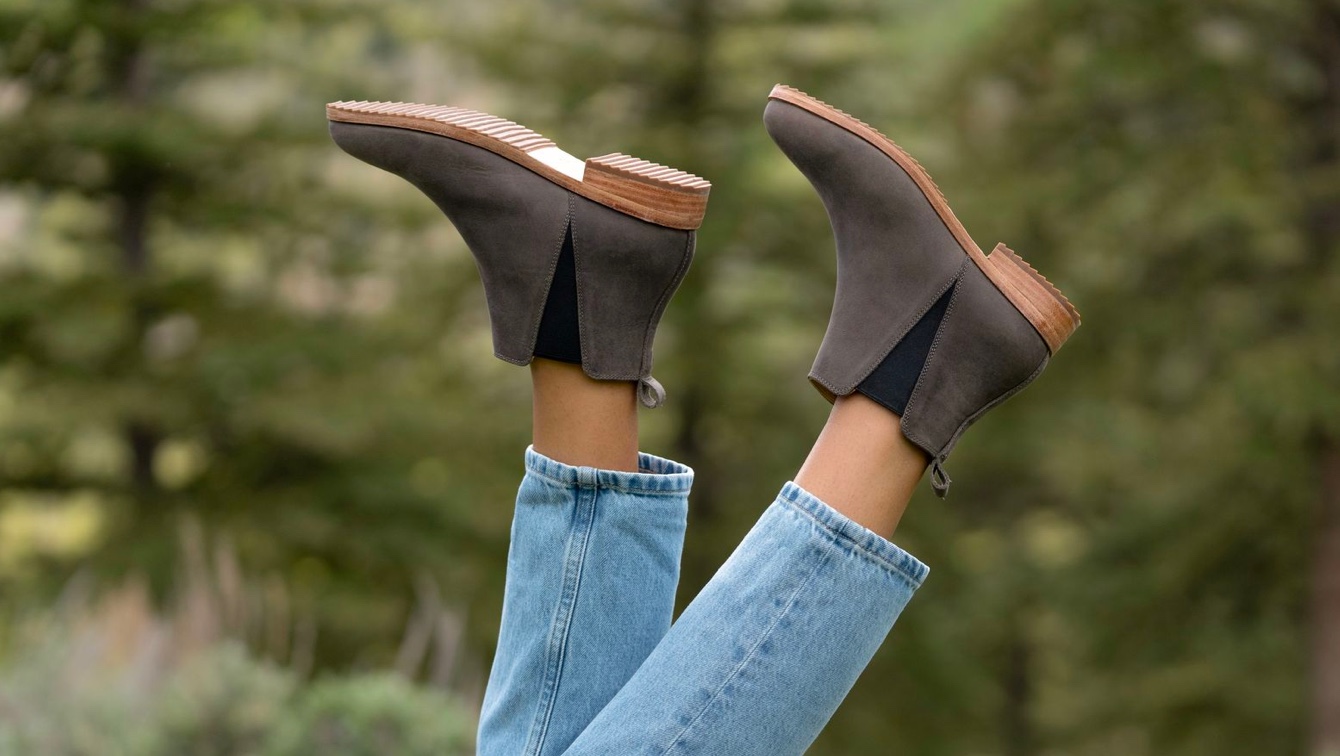 Nisolo Everyday Chelsea Boot Grey
