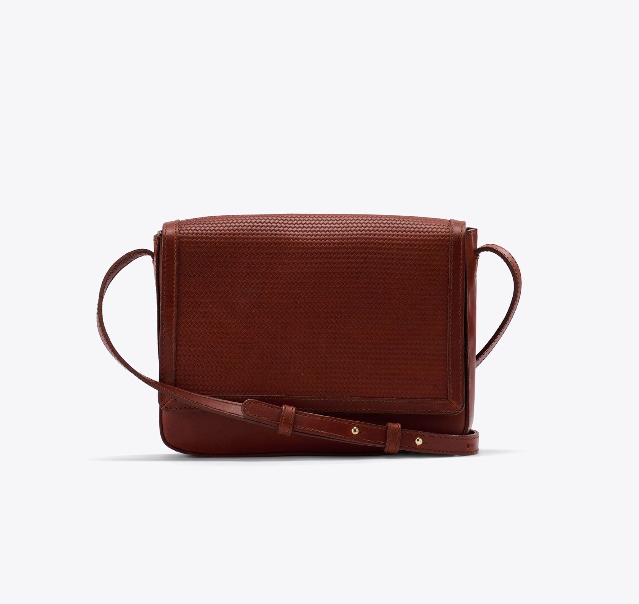 Nisolo Clara Crossbody Woven Brandy - Every Nisolo product is built on the foundation of comfort, function, and design. 
