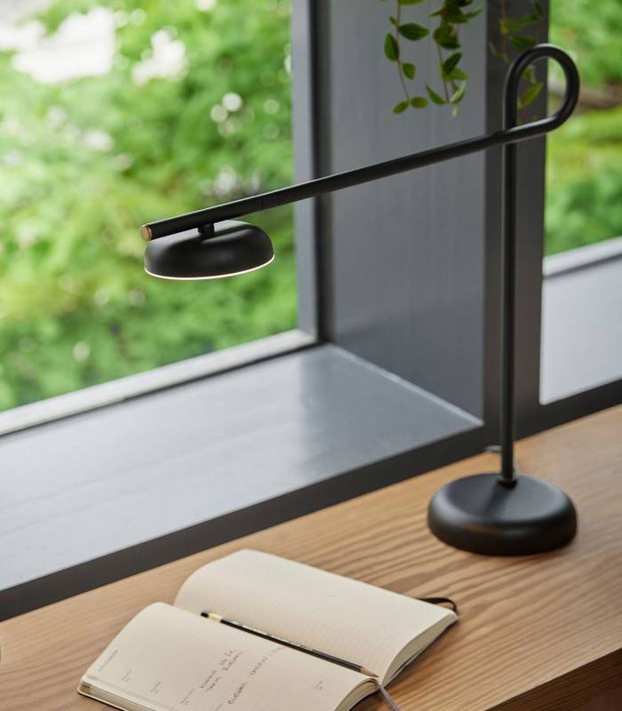 Salto Table Lamp