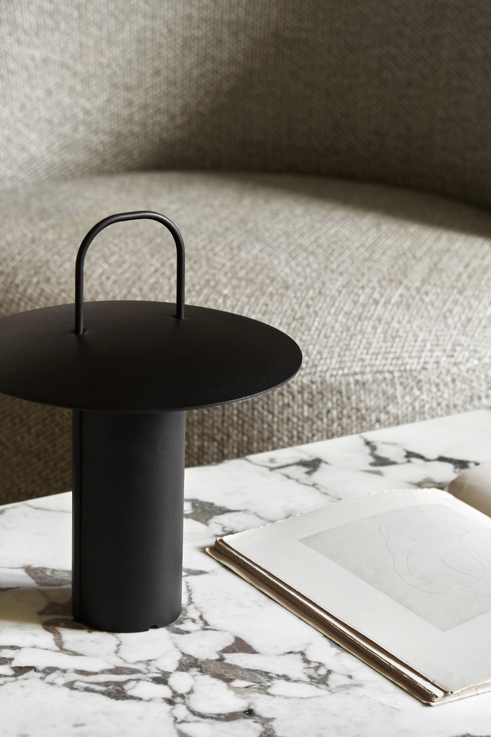 Ray Portable Table Lamp