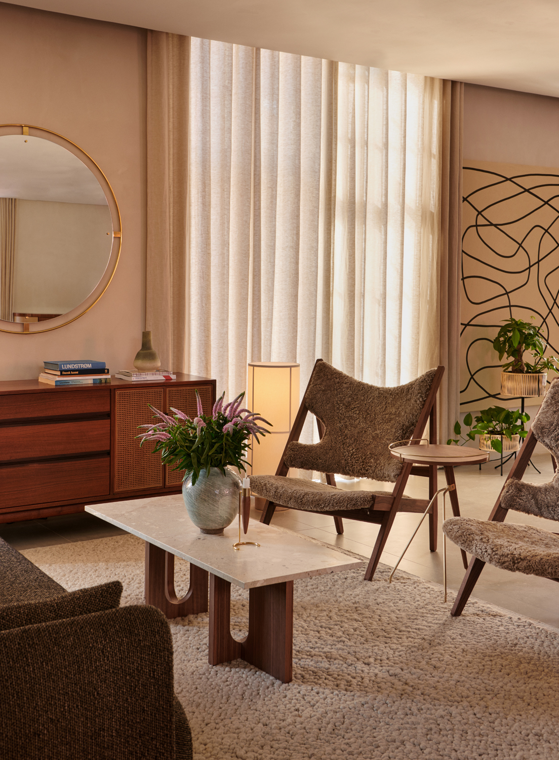 Androgyne Lounge Table