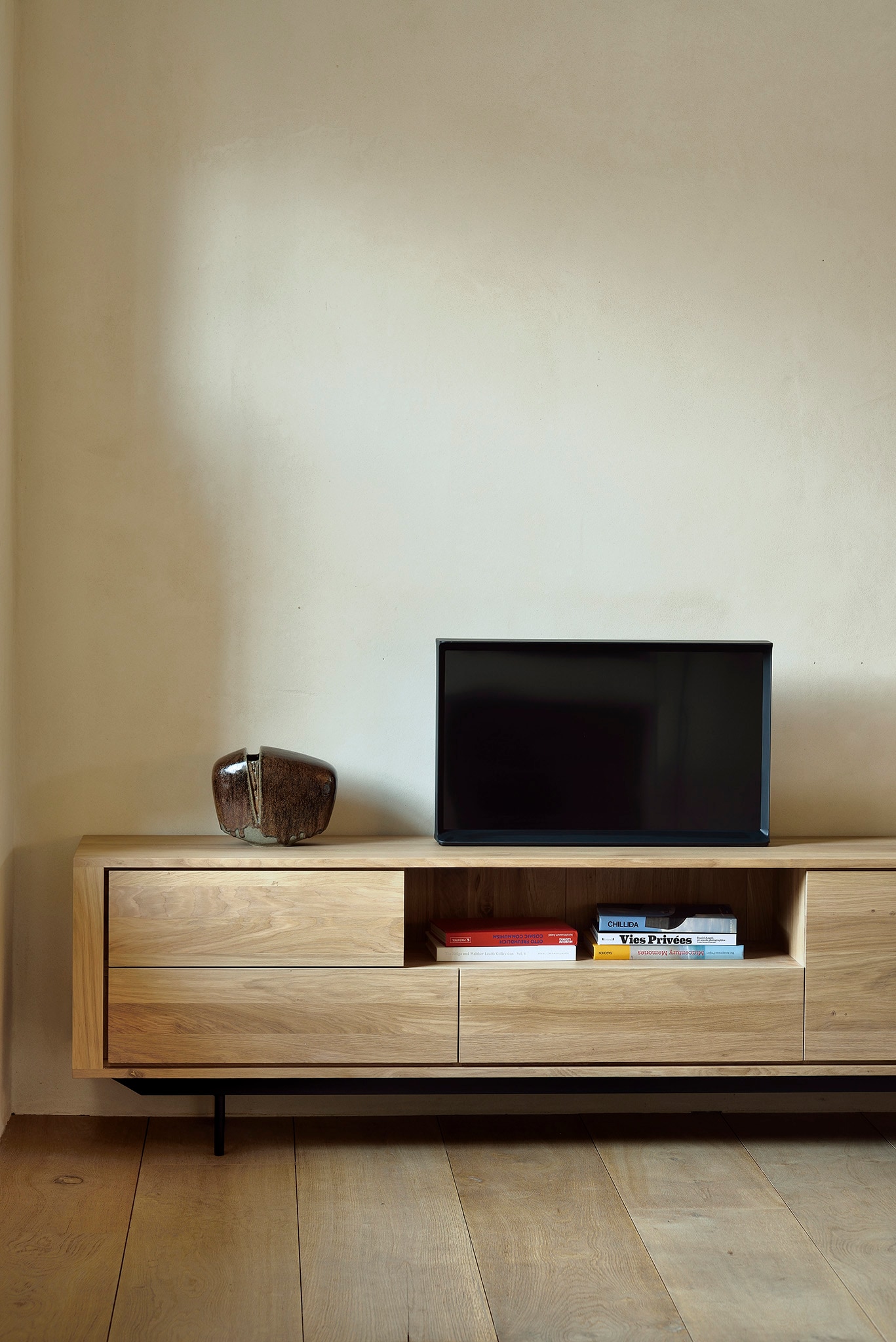 Ethnicraft Oak Shadow 1 Door - 1 Flip Door - 2 Drawers Entertainment Unit - Floor Stock
