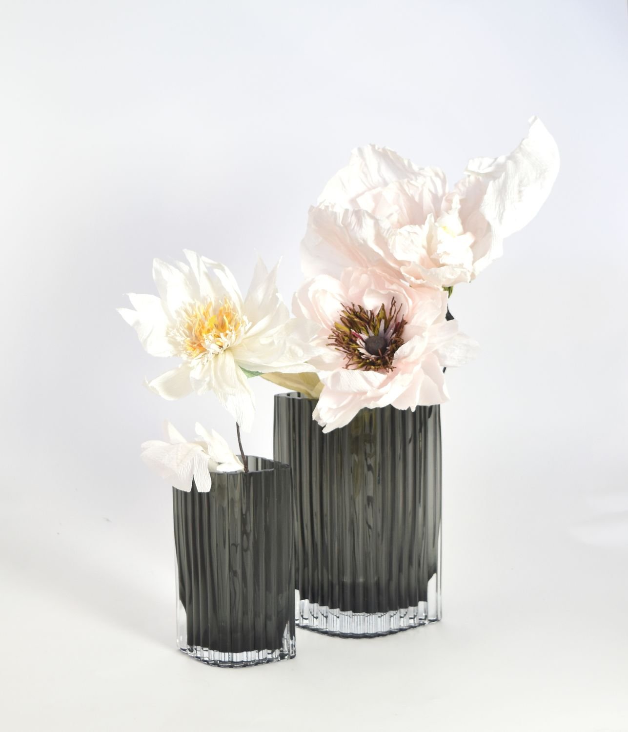 Folium Vase