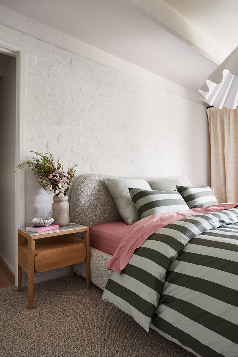 Miranda King Bed