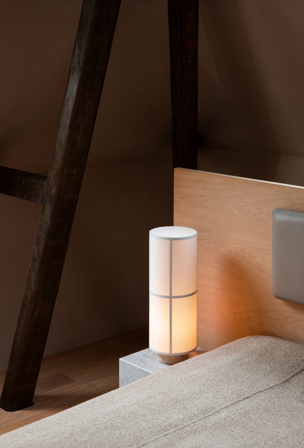 Hashira Portable Table Lamp